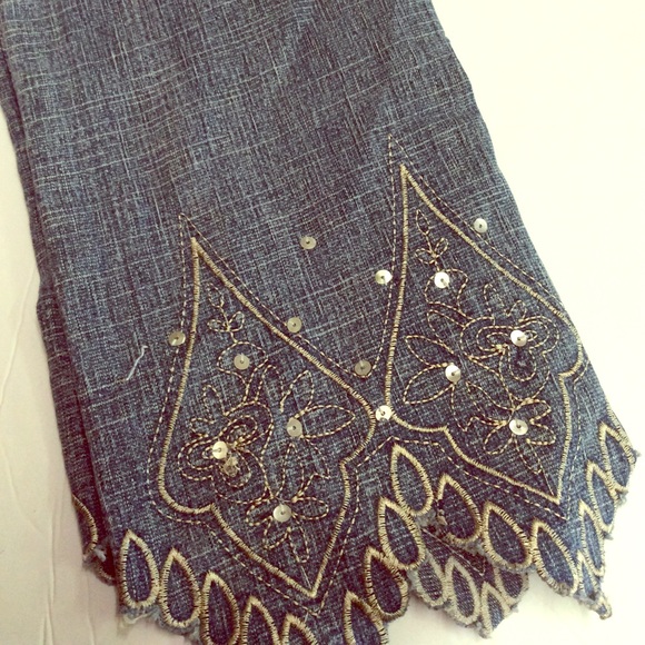 Apollo Denim Capris with detailing at the ankles - Picture 2 of 7